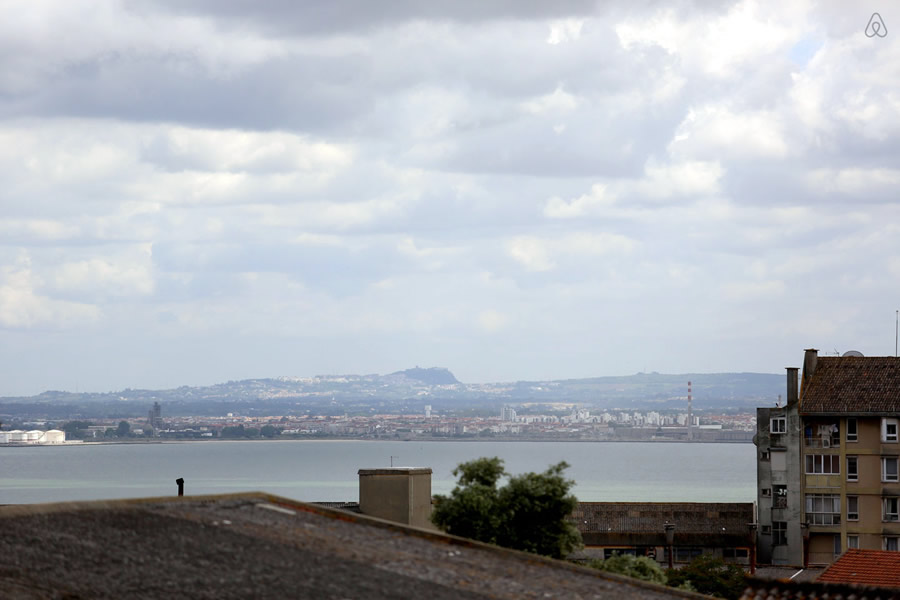 Balcony view - Tagus river